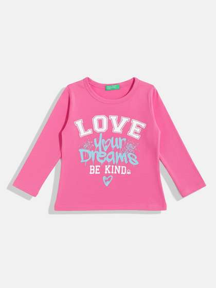 United Colors of
                      Benetton Girls Typography Printed Regular Fit
                      T-Shirt