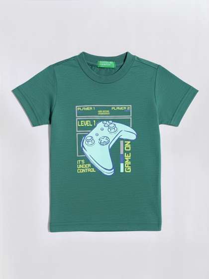 United Colors of
                    Benetton Boys Graphic Printed Regular Fit T-Shirt