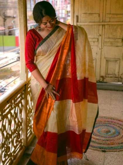 SHYAMALI BOUTIQUE
                        Colourblocked Jute Cotton Khadi Saree