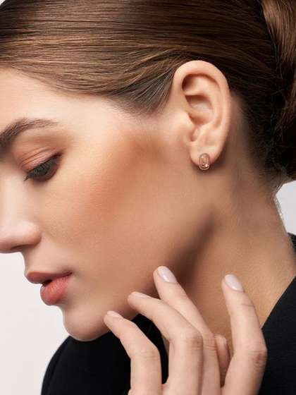 Emori Geometrical
                        Loop Lab Diamond in 14KT Gold Earring