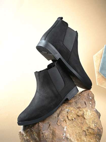 aadi Men Leather Lightweight Chelsea Boots
