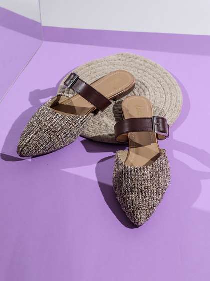 Inc 5 Women Mules
                        Flats