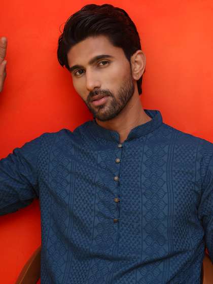 Jompers Geometric
                        Embroidered Mandarin Collar Chikankari Pure
                        Cotton Straight Kurta