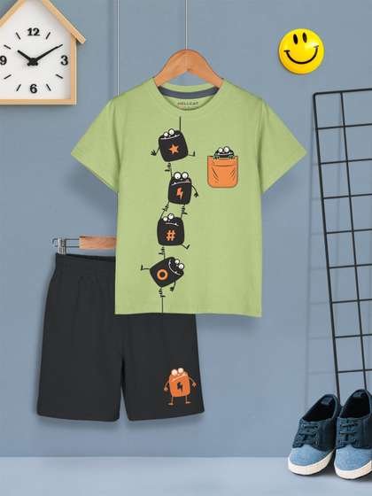 HELLCAT Boys Printed
                    Round Neck T-shirt With Shorts