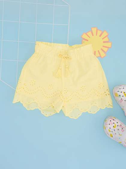 Pantaloons Junior Girls
                    Floral Printed Loose Fit Shorts