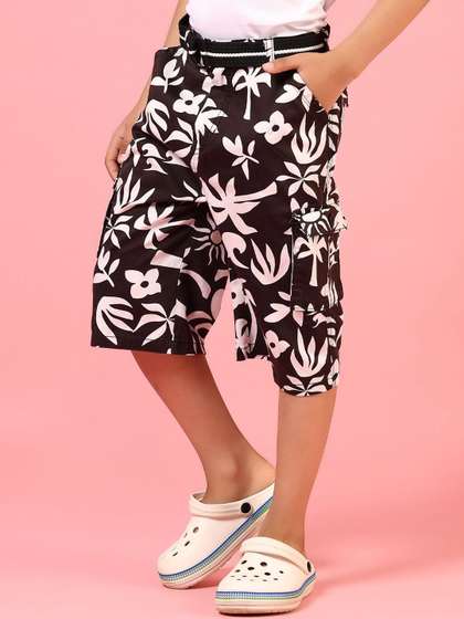 V-Mart Boys Printed
                    Shorts