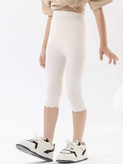 LULU & SKY Girls
                    Mid-Rise Three-Fourth Length Leggings