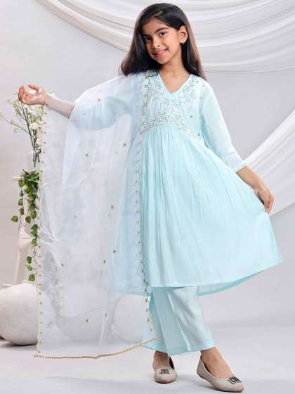 misbis Girls Floral
                    Embroidered Regular Sequinned Republic Day Kurta
                    with Palazzos & With Dupatta