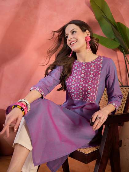 Sangria Lavender
                        Geometric Yoke Design Pure Cotton Straight
                        Kurta