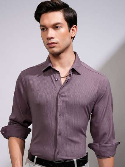 HIGHLANDER Men
                        Spread Collar Textured Formal Shirt