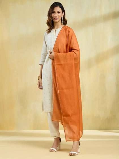 Fabindia Woven
                        Design Cotton Silk Dupatta With Sequinned