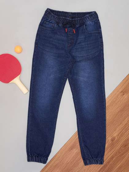 Pantaloons Junior Boys
                    Mid Rise Clean Look Light Fade Non Stretchable
                    Jeans