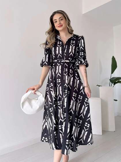Price History of VERO MODA CURVE Pita Ls Women Plus Size Floral Printed  V-Neck A-Line Maxi Dress from Myntra 111_15792152