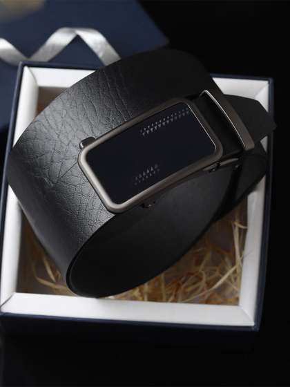 Provogue Men Textured
                    Leather Belt