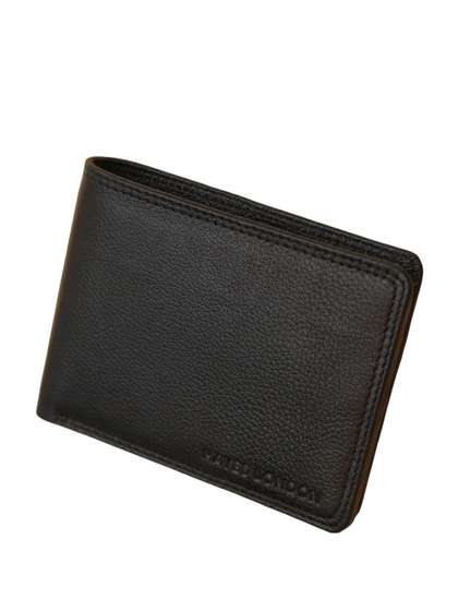 Hayes London Men Wallets
                    Genuine Leather with RFID Blocking