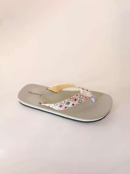 Price History of DressBerry Women Printed Rubber Thong Flip-Flops