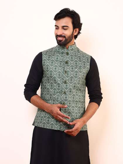 Satwaa Men Printed Nehru Jacket