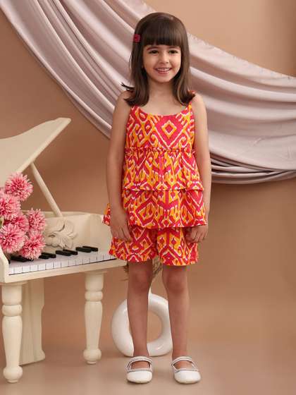 Superminis Girls Printed
                    Sleeveless Pure Cotton Top With Shorts