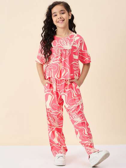 StyloBug Girls Printed
                    Short Sleeves Top with Trouser