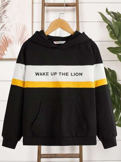 Dagcros Boys
                      Typography Printed Hooded Pullover Sweatshirt