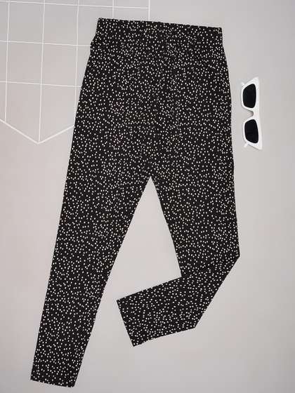 Pantaloons Junior
                      Girls Printed Ankle-Length Leggings