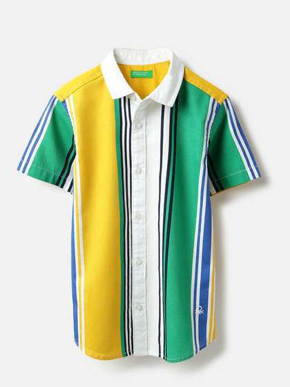 United Colors of
                    Benetton Boys Vertical Striped Spread Collar Pure
                    Cotton Casual Shirt