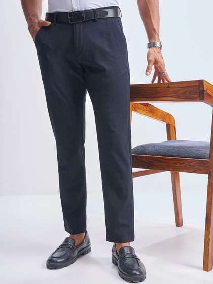 HIGHLANDER Men
                        Checked Slim Fit Regular Trousers