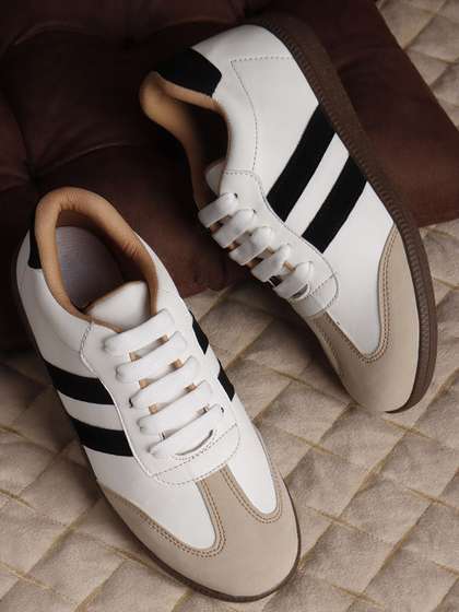 Alishtezia Women
                        Casual Sneakers