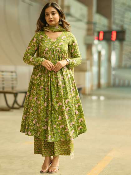 KALINI Women
                          Floral Printed Anarkali Kurta with Trousers
                          & Dupatta