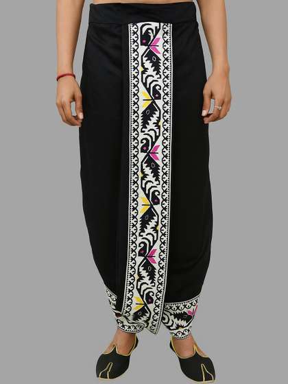 AMIT ONLINE Men
                        Ready-to-Wear Self Design Dhoti Pant with
                        Jamdani Border