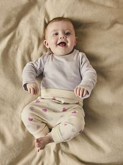 mothercare Essentials
                    Infant Girls Full-Sleeve Bodysuit