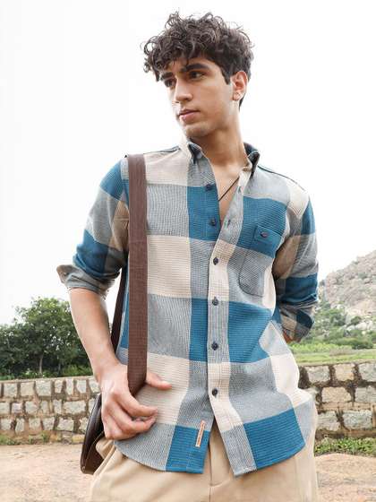 Campus Sutra Comfort
                        Buffalo Checks Button-Down Collar Cotton Casual
                        Shirt