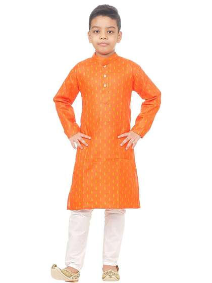 VISHESTA Multicoloured
                    Cotton Blend Kurta & Pyjamas