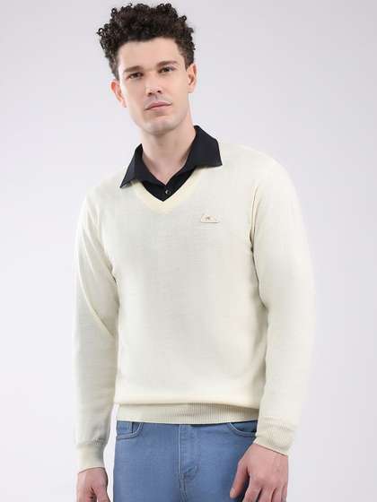Monte Carlo Men
                        Solid V-Neck Ribbed Pullover Sweater