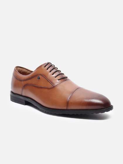 Van Heusen Men
                        Leather Oxford Round Toe Formal Shoes