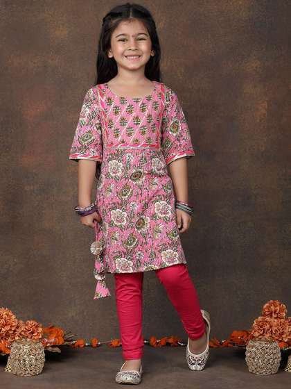 Sangria Girls Floral
                    Print Pure Cotton Straight Kurta & Leggings