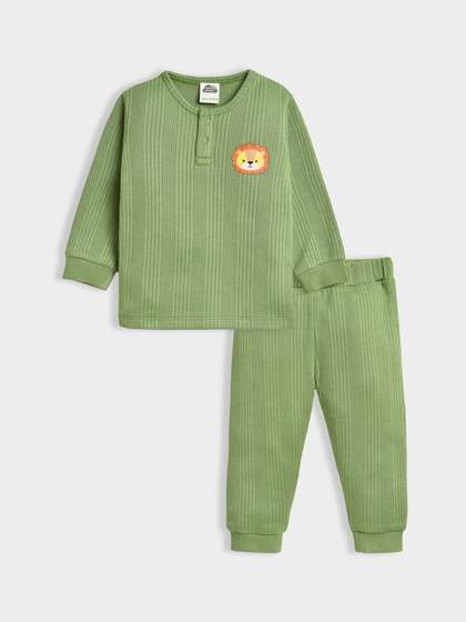 MiArcus Green Long
                    Sleeves Lion Face Print Thermal Top & Pyjama
                    Set