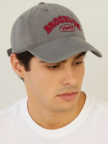 ZEVORA Men Embroidered
                    Baseball Cap