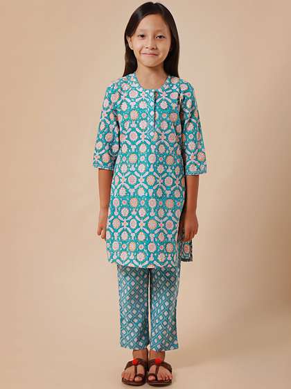 Sangria Girls Ethnic
                      Motifs Printed Pure Cotton Kurta with Trouser