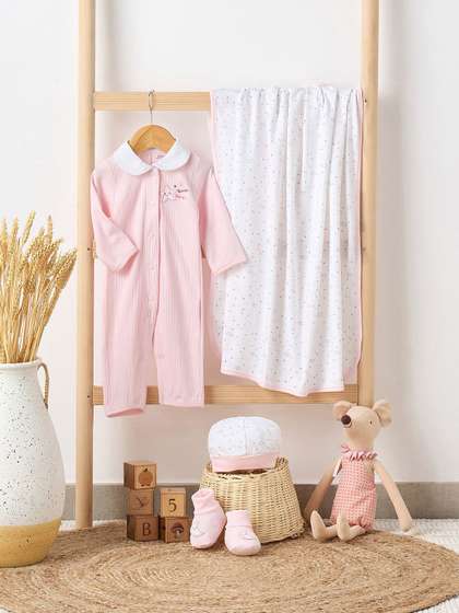 Juniors by Babyshop
                    Infant Girls 5-Pieces Printed Cotton Apparel Gift
                    Set