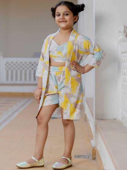 Sangria Girls
                      Sleeveless Pure Cotton Crop Top And Shorts With
                      Shrug