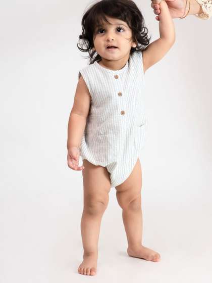haus & kinder
                    Infants Striped Pure Cotton Bodysuit