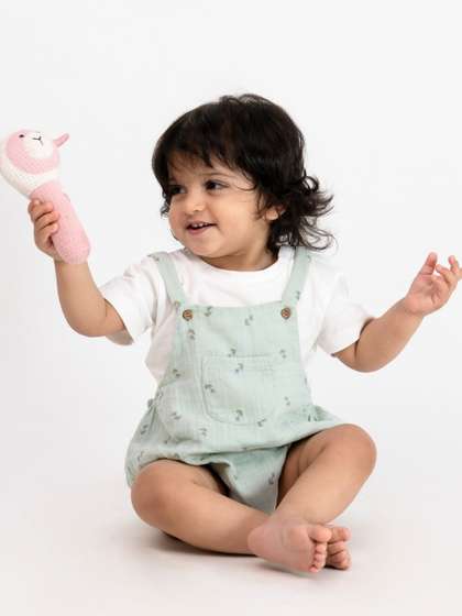 haus & kinder
                    Infants Pure Cotton Dungaree With T-Shirt
