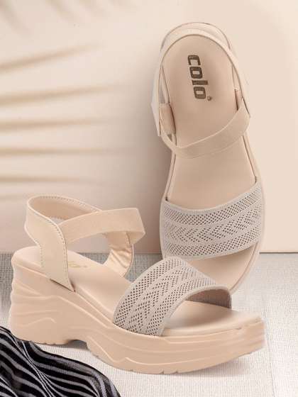 Colo Women Woven
                        Design Wedge Sandals