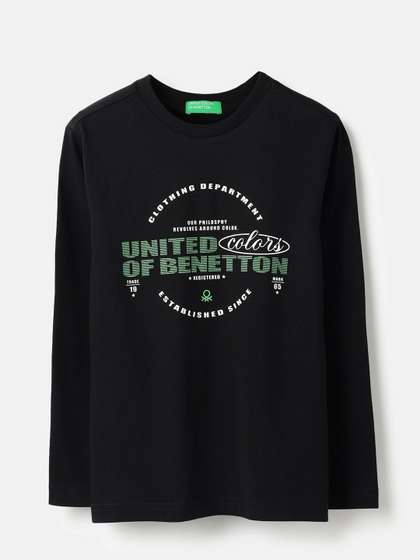 United Colors of
                    Benetton Boys Typography Printed Round Neck Pure
                    Cotton T-shirt