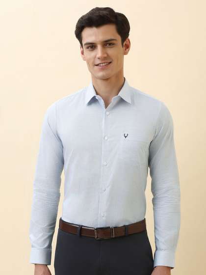 Allen Solly Slim Fit
                        Geometric Printed Spread Collar Cotton Formal
                        Shirt