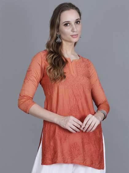 NAZAQAT ETHNIC INDIA
                        Women Chanderi Chikankari Straight Fit Short
                        Kurti with Bakhhiya Work