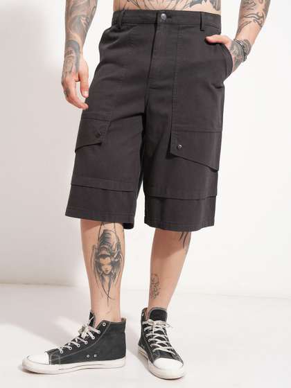 HIGHLANDER Men Baggy
                        High-Rise Below Knee Cotton Cargo Shorts