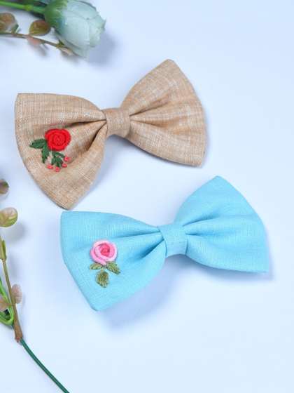 FUNKRAFTS Girls Set of 2
                    Linen Embroidered Bow Alligator Hair Clip