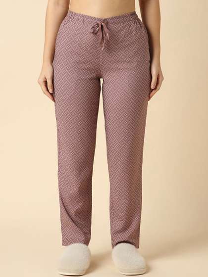 Van Heusen Women
                        Printed Functional Pocket Ultra Soft Lounge
                        Pyjama